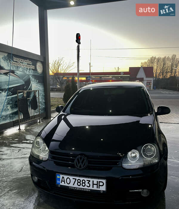 Volkswagen Golf 2004