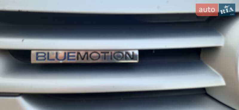 Хетчбек Volkswagen Golf 2008 в Новомосковську