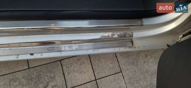 Хетчбек Volkswagen Golf 2008 в Новомосковську