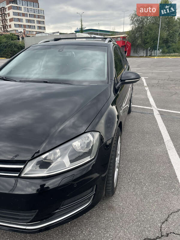 Универсал Volkswagen Golf 2016 в Ужгороде