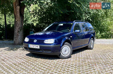 Універсал Volkswagen Golf 2002 в Харкові
