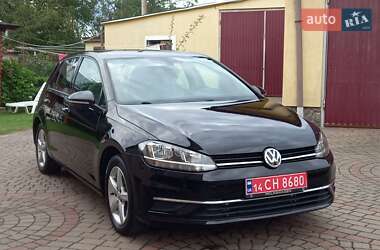Хэтчбек Volkswagen Golf 2018 в Львове