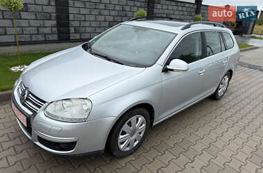 Універсал Volkswagen Golf 2007 в Рівному