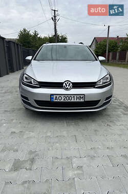 Універсал Volkswagen Golf 2015 в Ужгороді
