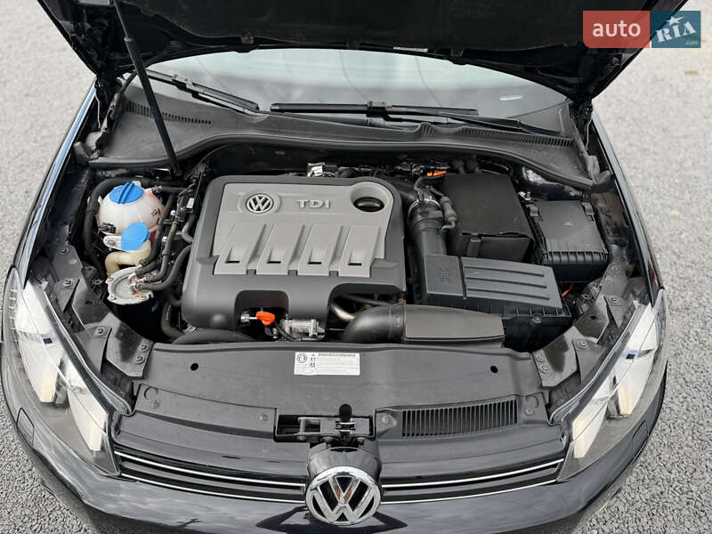 Универсал Volkswagen Golf 2012 в Ровно