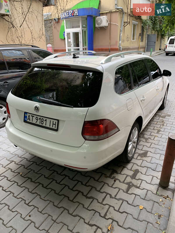 Универсал Volkswagen Golf 2012 в Ивано-Франковске