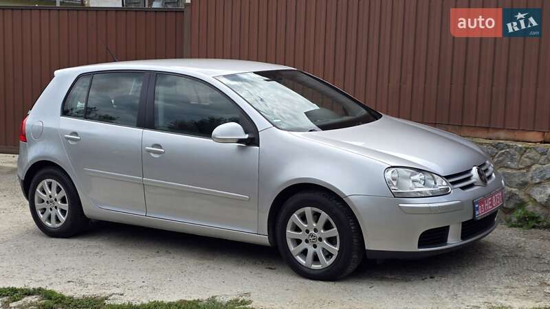 Хэтчбек Volkswagen Golf 2006 в Полтаве
