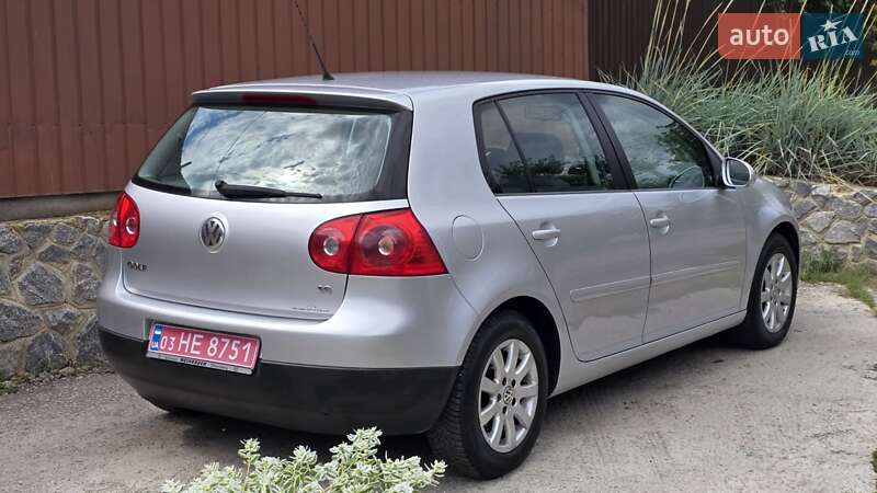 Хэтчбек Volkswagen Golf 2006 в Полтаве