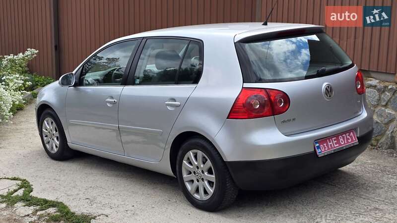 Хэтчбек Volkswagen Golf 2006 в Полтаве