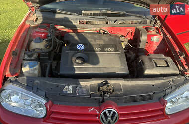 Универсал Volkswagen Golf 2000 в Владимире
