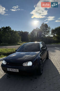 Хэтчбек Volkswagen Golf 2001 в Грозинцах