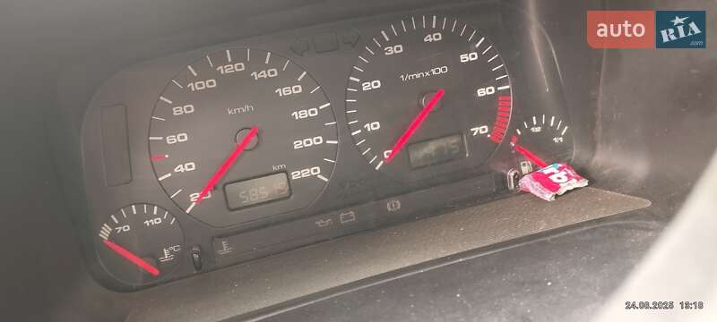 Хетчбек Volkswagen Golf 1994 в Чернігові