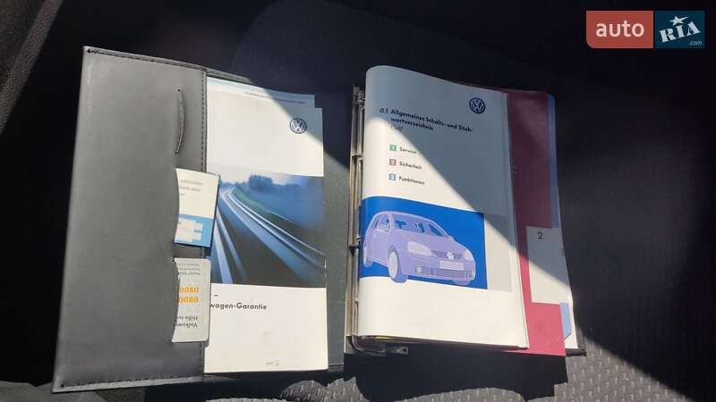 Хетчбек Volkswagen Golf 2006 в Кілках