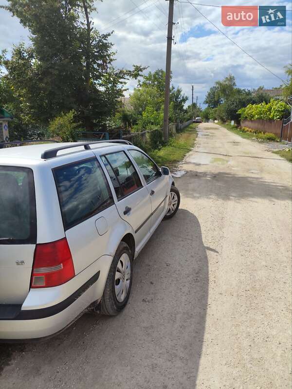 Універсал Volkswagen Golf 2005 в Теофіполі