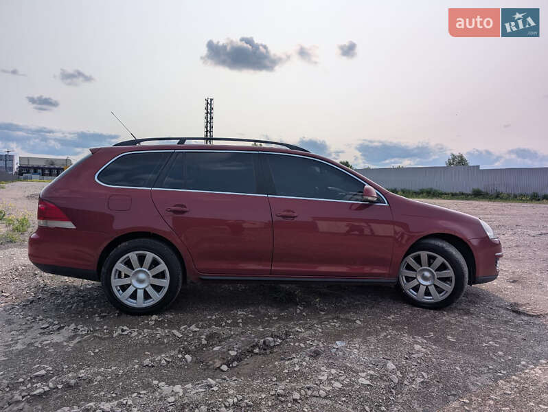 Универсал Volkswagen Golf 2007 в Киеве