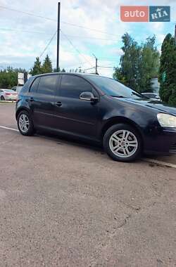 Хетчбек Volkswagen Golf 2006 в Дубні