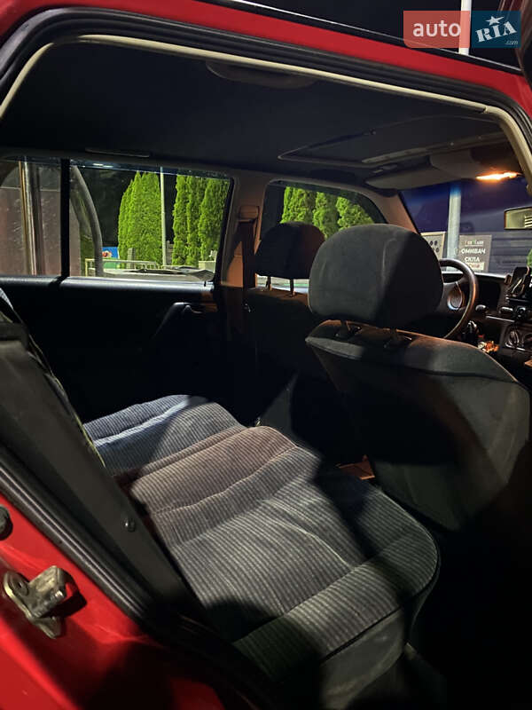 Хэтчбек Volkswagen Golf 1993 в Ивано-Франковске