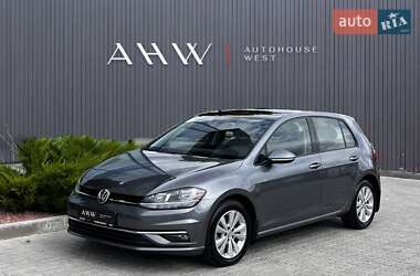 Хэтчбек Volkswagen Golf 2017 в Львове