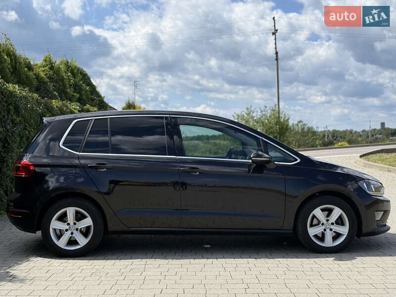 Хетчбек Volkswagen Golf 2016 в Стрию