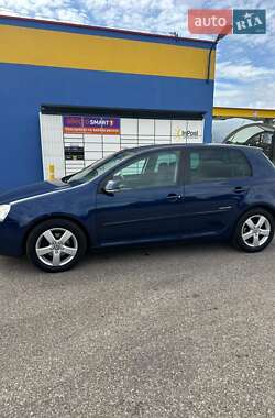 Хетчбек Volkswagen Golf 2009 в Луцьку