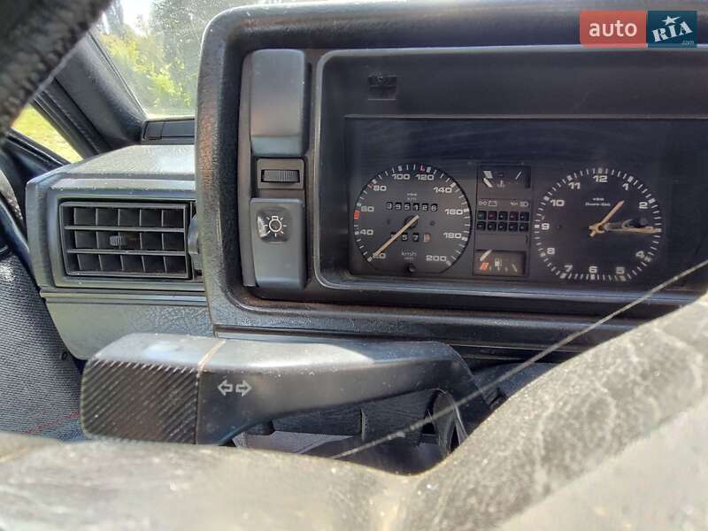 Хетчбек Volkswagen Golf 1989 в Кам'янець-Подільському