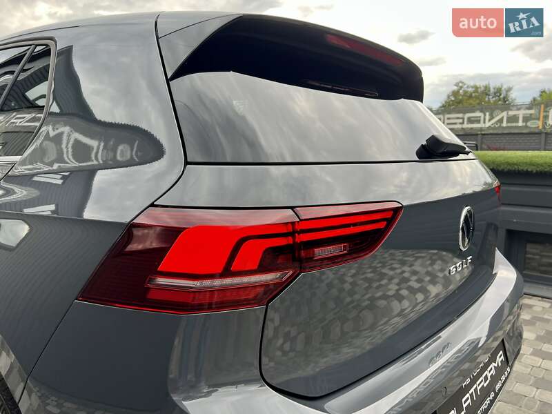 Хетчбек Volkswagen Golf 2024 в Києві