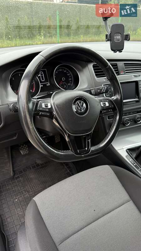 Універсал Volkswagen Golf 2014 в Вараші