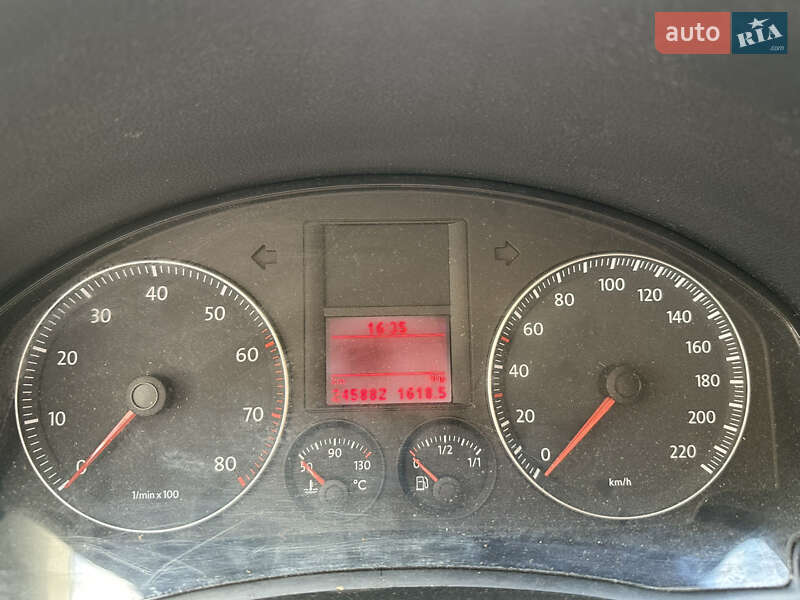 Хетчбек Volkswagen Golf 2008 в Луцьку