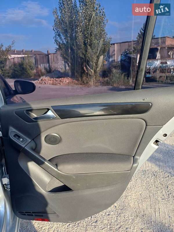 Хэтчбек Volkswagen Golf 2012 в Ровно фото 6 Хэтчбек Volkswagen Golf 2012 в Ровно