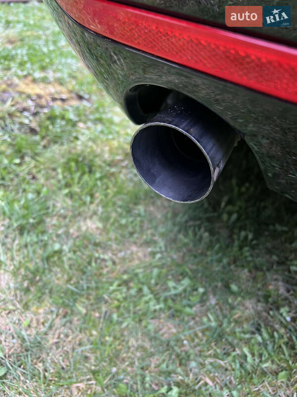 Універсал Volkswagen Golf 2012 в Золочеві