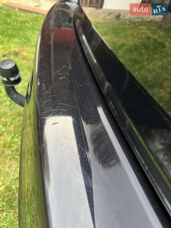 Універсал Volkswagen Golf 2012 в Золочеві