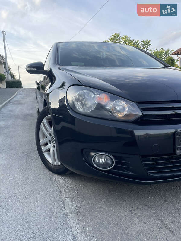 Хетчбек Volkswagen Golf 2010 в Львові