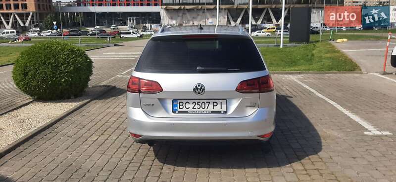 Универсал Volkswagen Golf 2013 в Львове