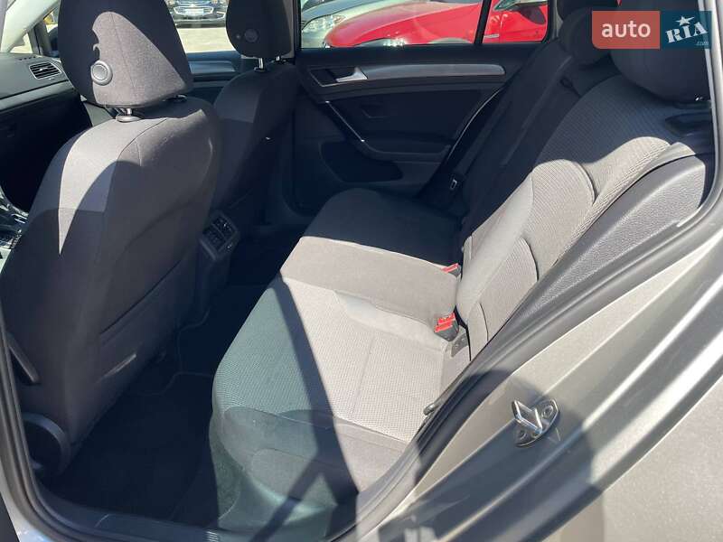 Универсал Volkswagen Golf 2019 в Одессе