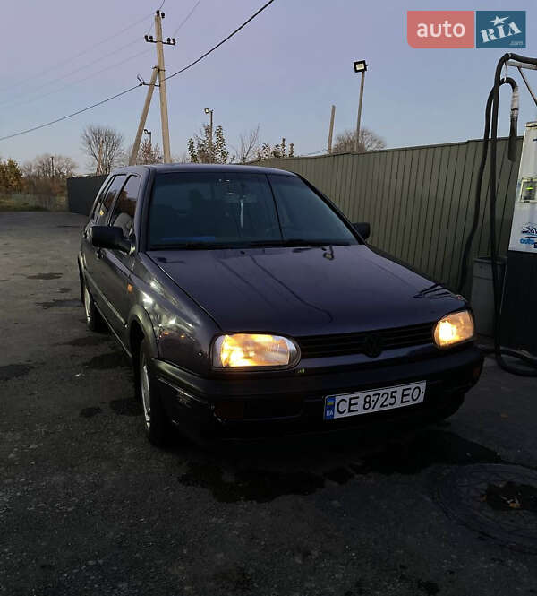 Хетчбек Volkswagen Golf 1995 в Чернівцях фото 3 Хетчбек Volkswagen Golf 1995 в Чернівцях