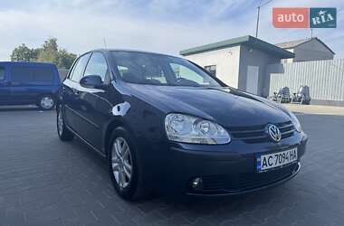 Хэтчбек Volkswagen Golf 2005 в Луцке