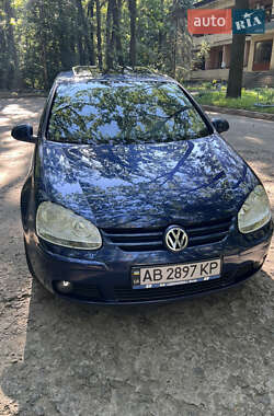 Хэтчбек Volkswagen Golf 2006 в Ладыжине