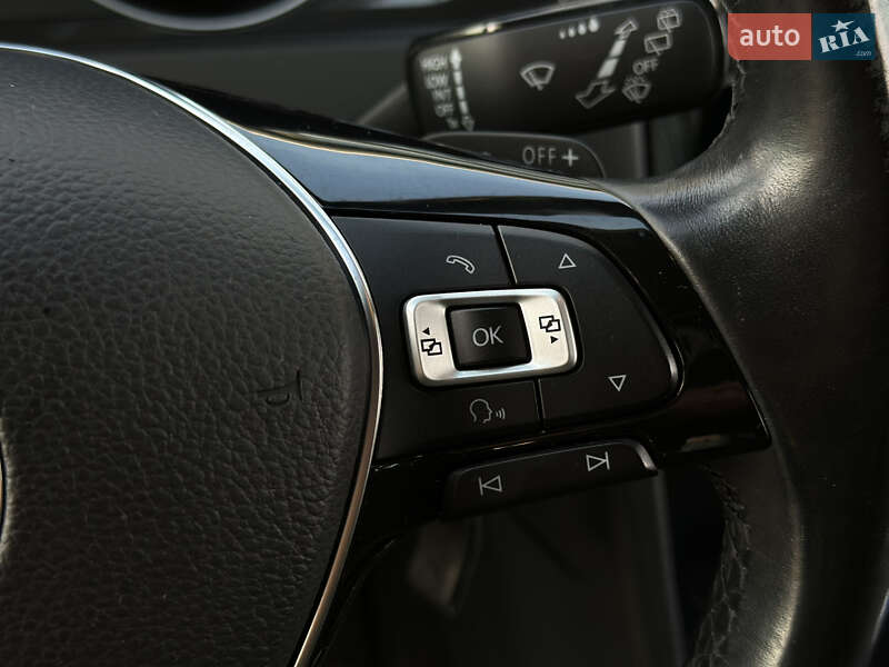 Універсал Volkswagen Golf 2017 в Ужгороді