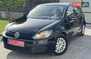 Хэтчбек Volkswagen Golf 2010 в Львове