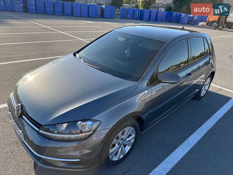 Хэтчбек Volkswagen Golf 2017 в Каменец-Подольском