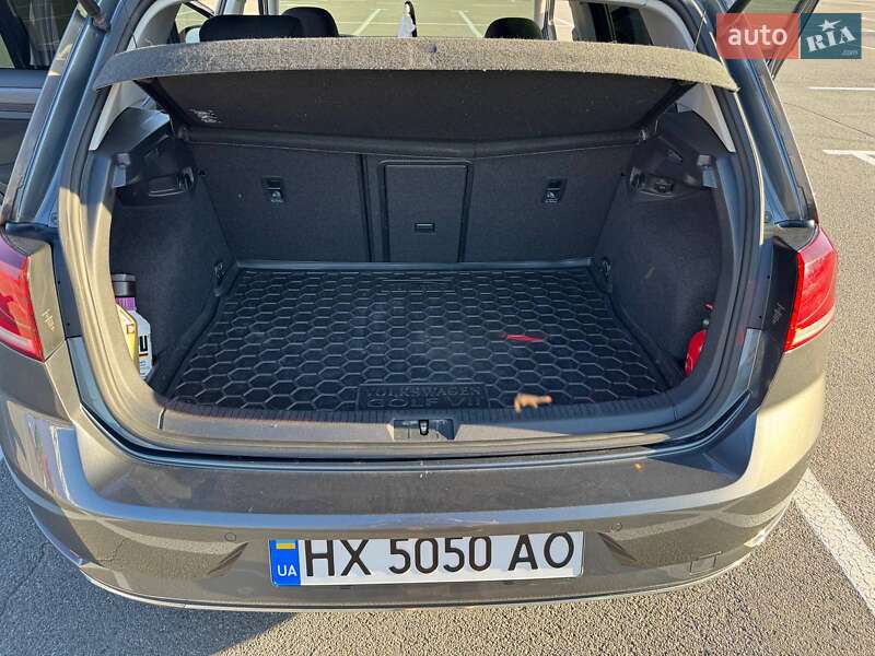 Хэтчбек Volkswagen Golf 2017 в Каменец-Подольском