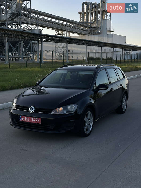 Универсал Volkswagen Golf 2014 в 