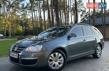 Універсал Volkswagen Golf 2009 в Житомирі