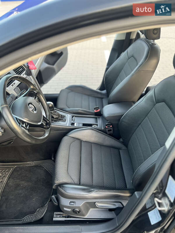 Универсал Volkswagen Golf 2014 в Нововолынске фото 23 Универсал Volkswagen Golf 2014 в Нововолынске