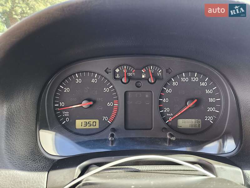 Хетчбек Volkswagen Golf 1999 в Івано-Франківську