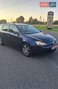 Універсал Volkswagen Golf 2010 в Рівному
