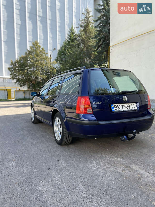 Универсал Volkswagen Golf 2001 в Радивилове