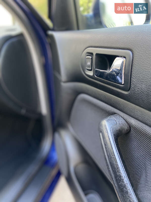 Универсал Volkswagen Golf 2001 в Радивилове