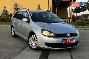 Універсал Volkswagen Golf 2011 в Луцьку