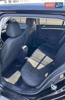 Універсал Volkswagen Golf 2012 в Львові